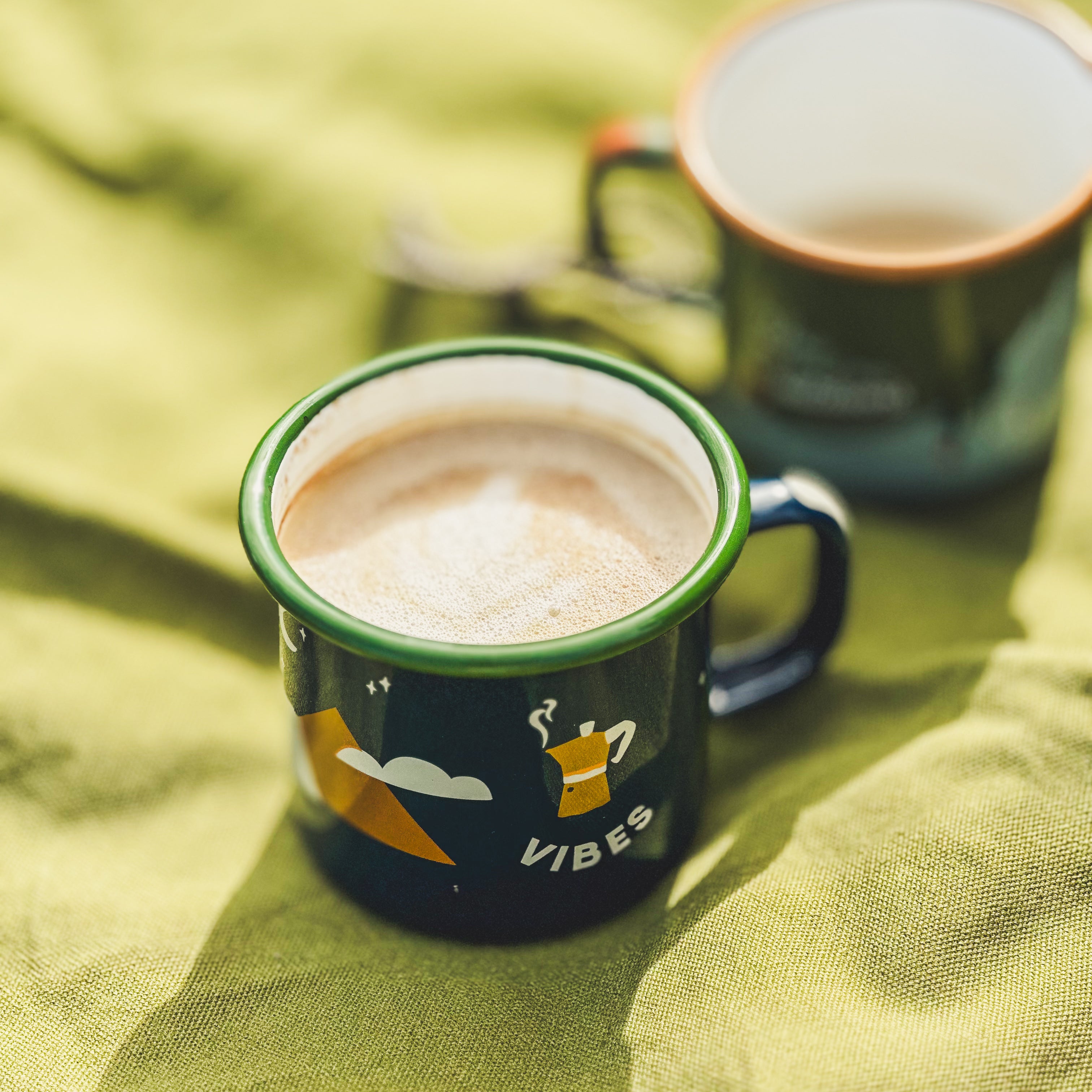 2. Wahl - Emaille Tasse Camp Vibes