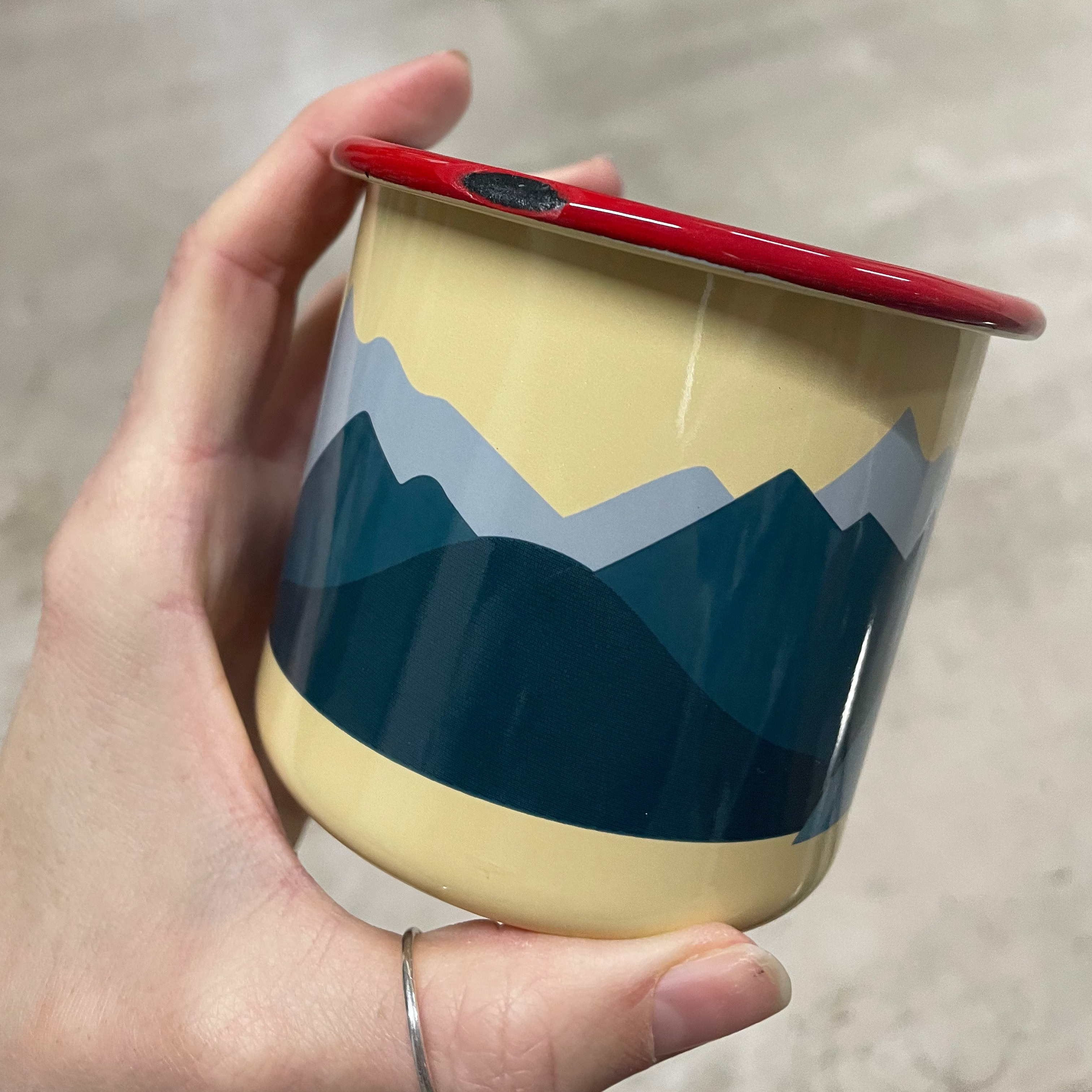 2. Wahl - Emaille Tasse Berge