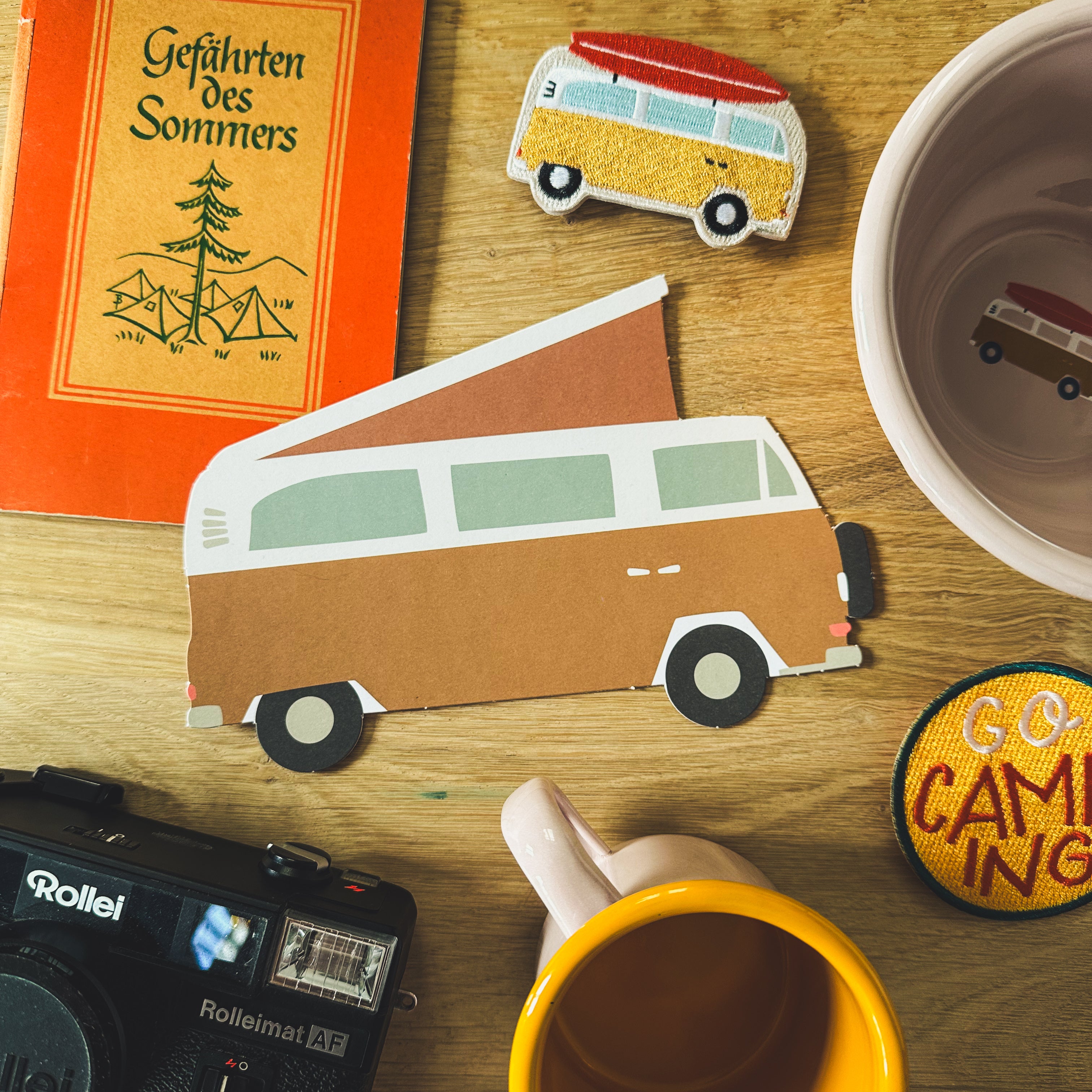 Stanzpostkarte von Roadtyping in Form eines Campers
