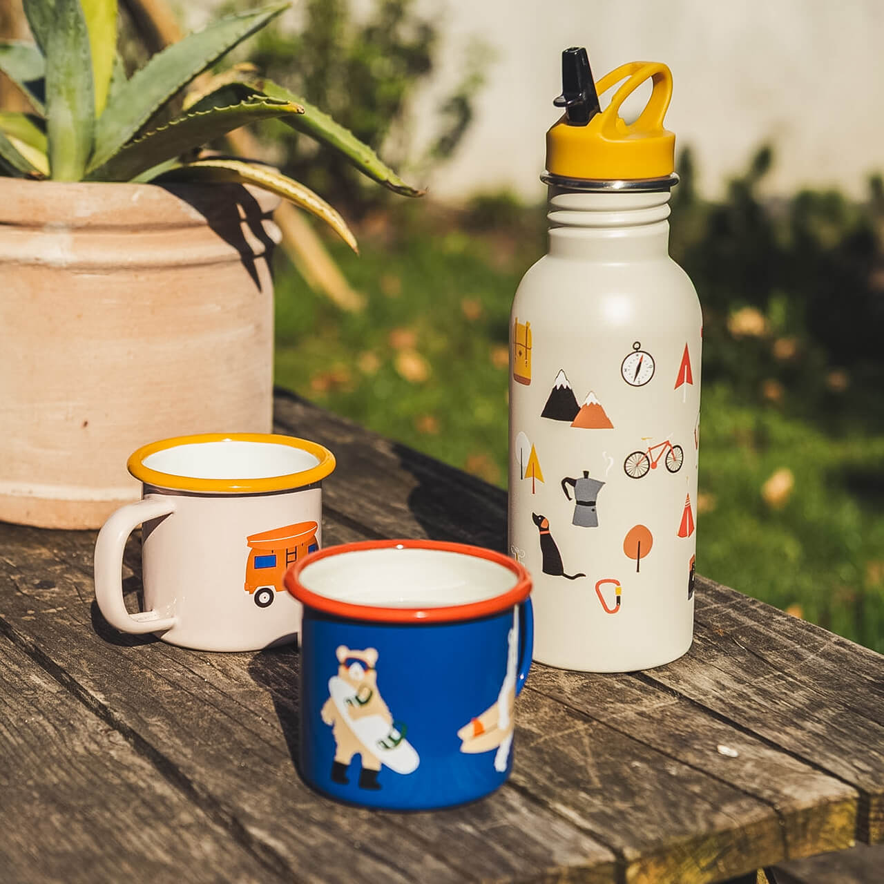Kleine Emaille Tasse Go Offroad Camping