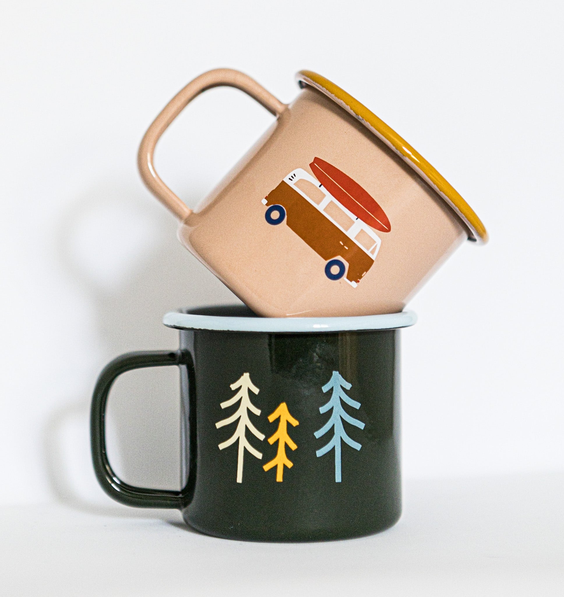 Roadtyping Kinder Emaille Tasse Becher grün rosa bulli berge aufeinandergestalpelt