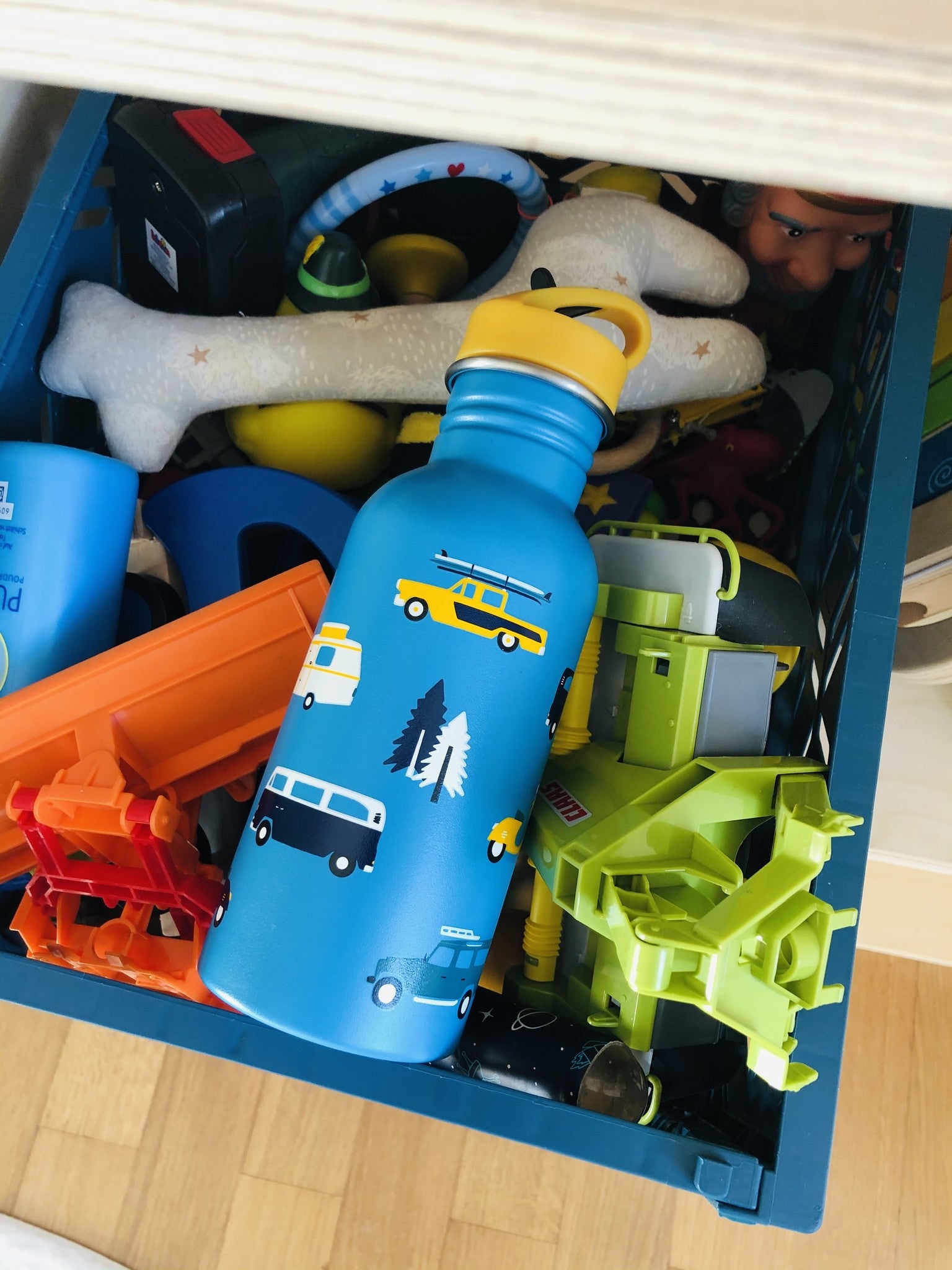 Kinderflasche Abenteuer Autos