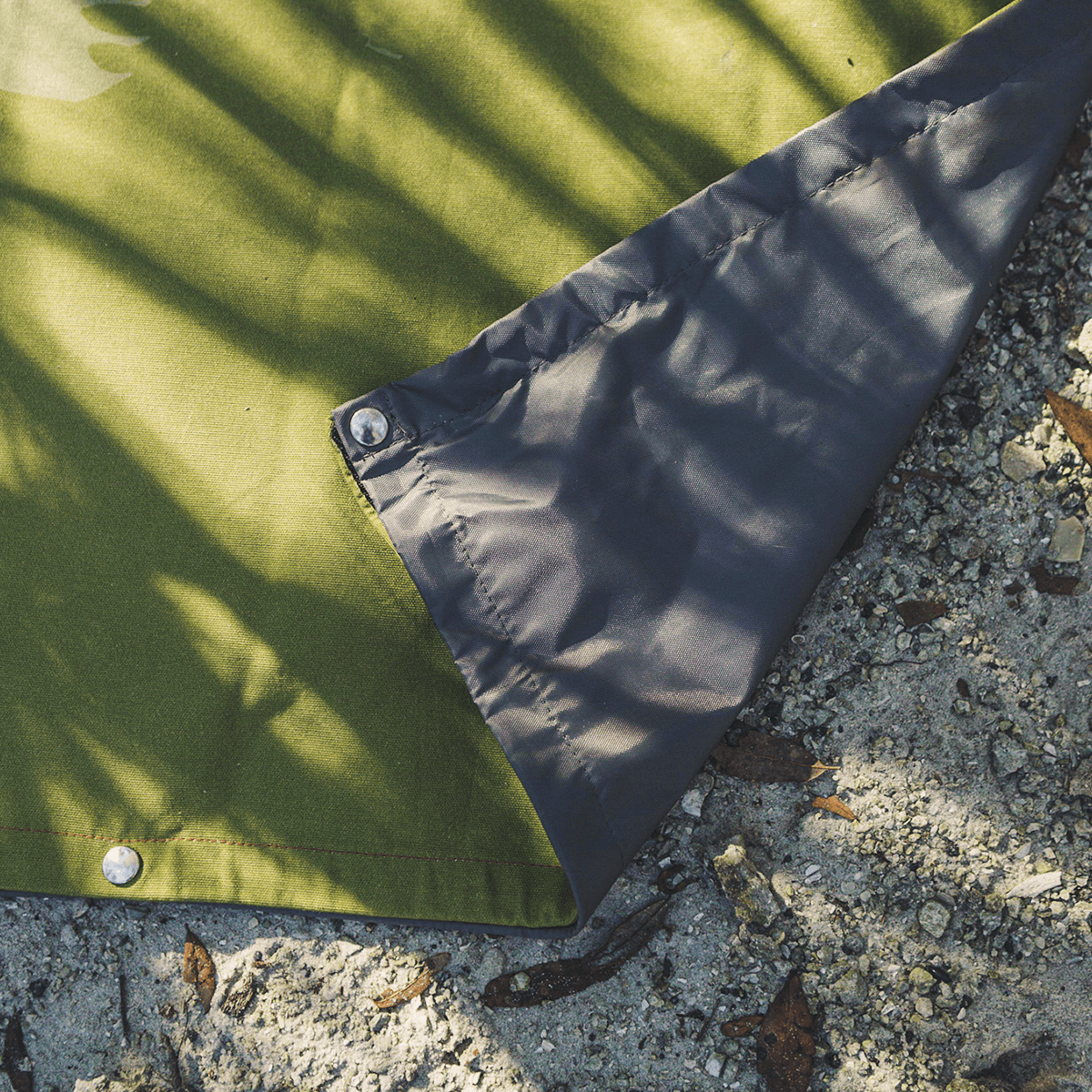 Campingdecke Adventure awaits