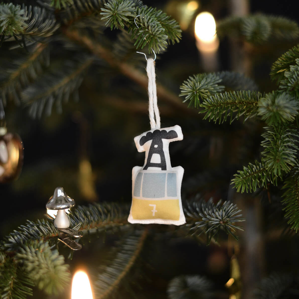 Christmas pendant mountain
