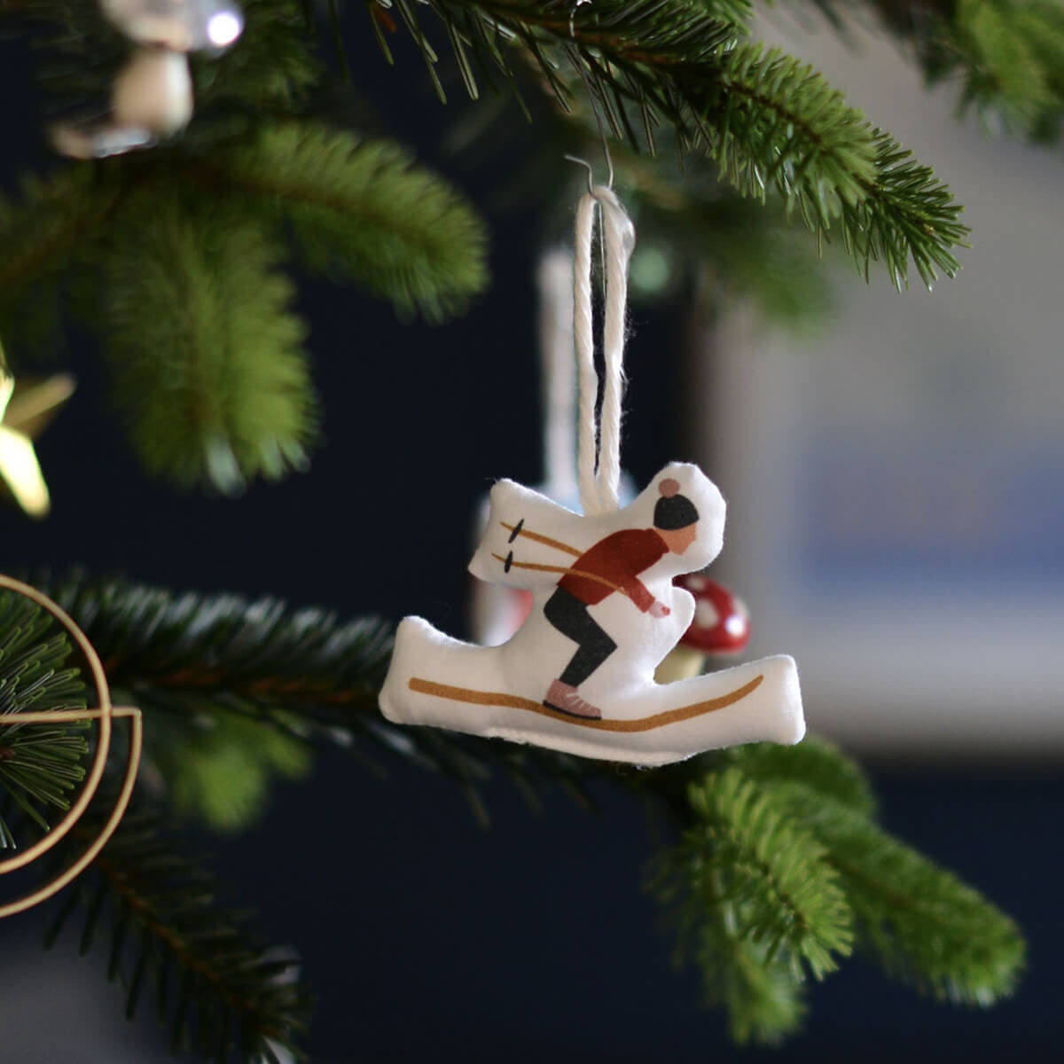 Christmas pendant mountain
