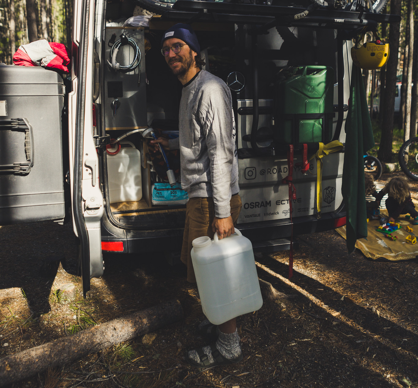 Camping Camper Campervan Wasser kanister tank auffüllen