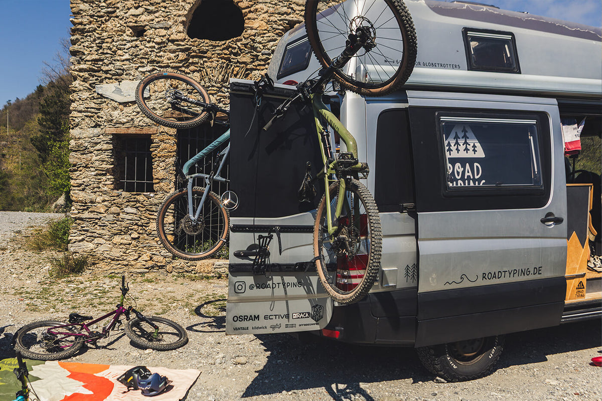Das perfekte Transport-System für Bikes & Ski am Camper